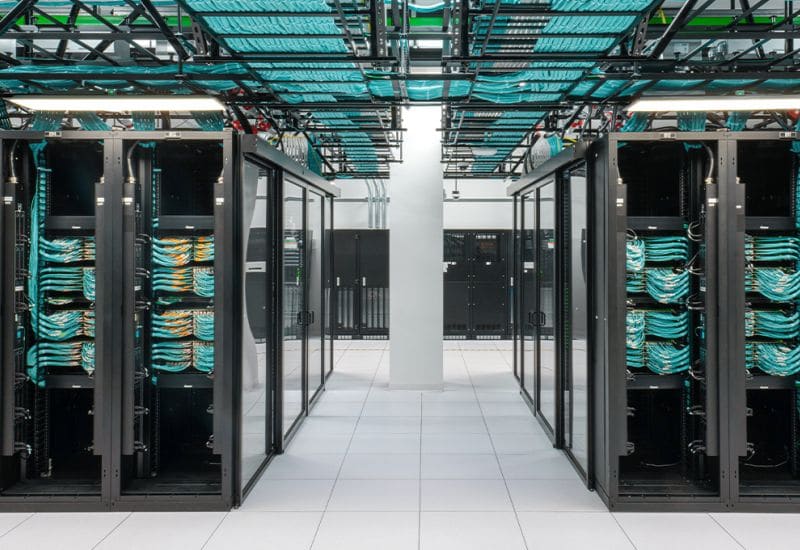 Власти США хотят продавать ИИ-ускорители Nvidia и AMD только тем, кто строит дата-центры в стране