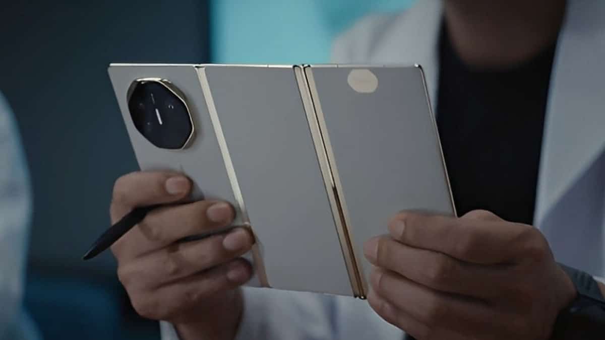 Huawei готовит новый удар по рынку складных телефонов: третья модель тройного складывания может появиться уже в сентябре