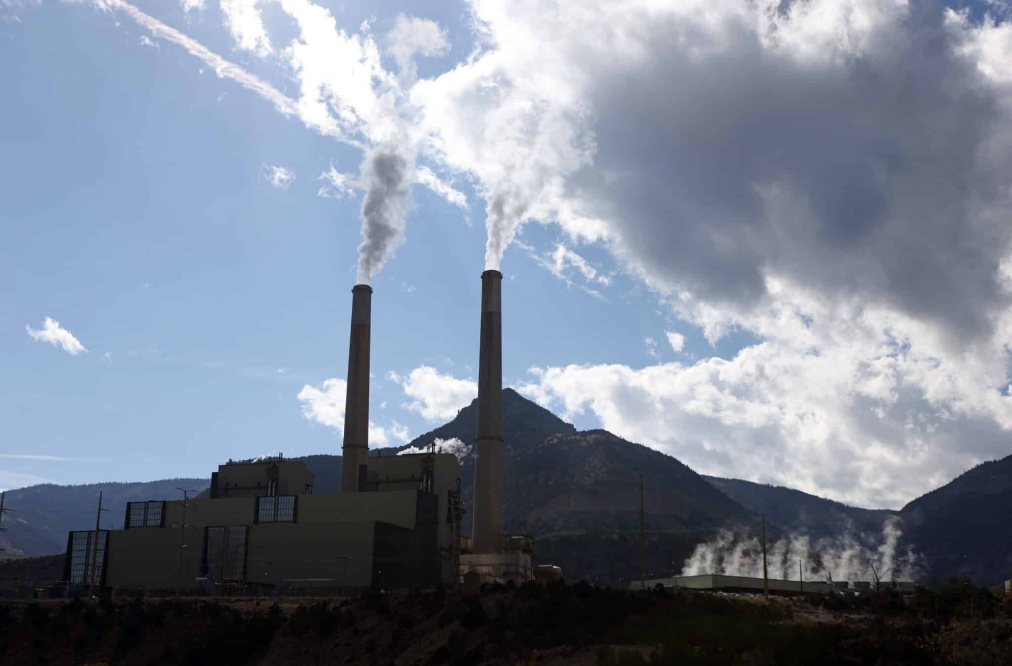 Бум центров обработки данных помогает поддерживать горение угольных электростанций в США