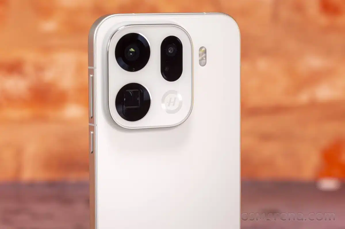 Ожидается, что OPPO Find X10 Pro будет оснащен революционной сверхширокоугольной камерой на 200 МП.