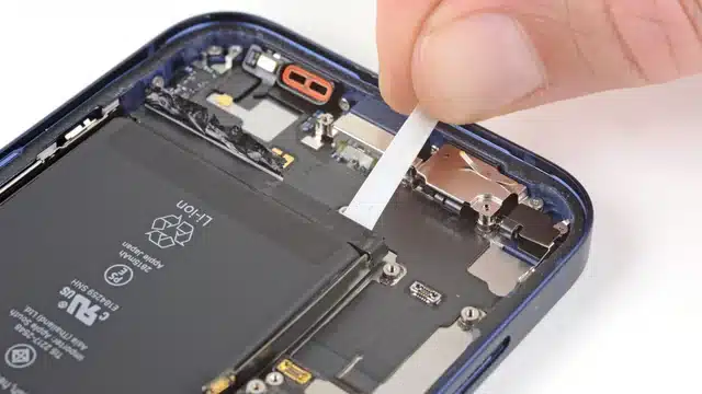 ЕС по-прежнему разрешит использование несъемных аккумуляторов в смартфонах после 2027 года