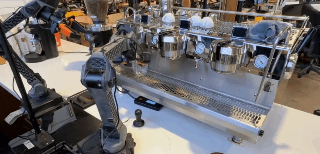 Физический интеллект: новая модель искусственного интеллекта для роботов демонстрирует неожиданные способности